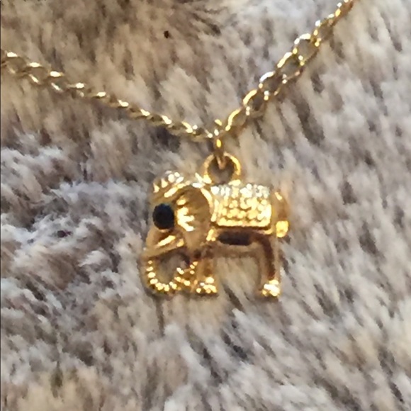 Elephant Necklace - Picture 1 of 4